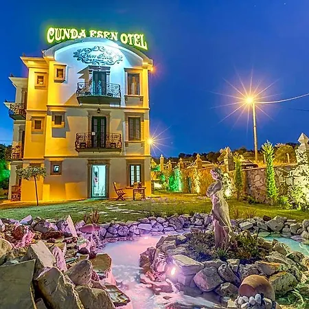Hotel Cunda Esen 3*